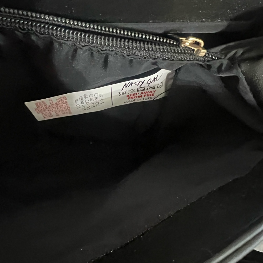 Nasty Gal Chic Sophisticated Shoulder Bag Black‎ - - Picture 3 of 8